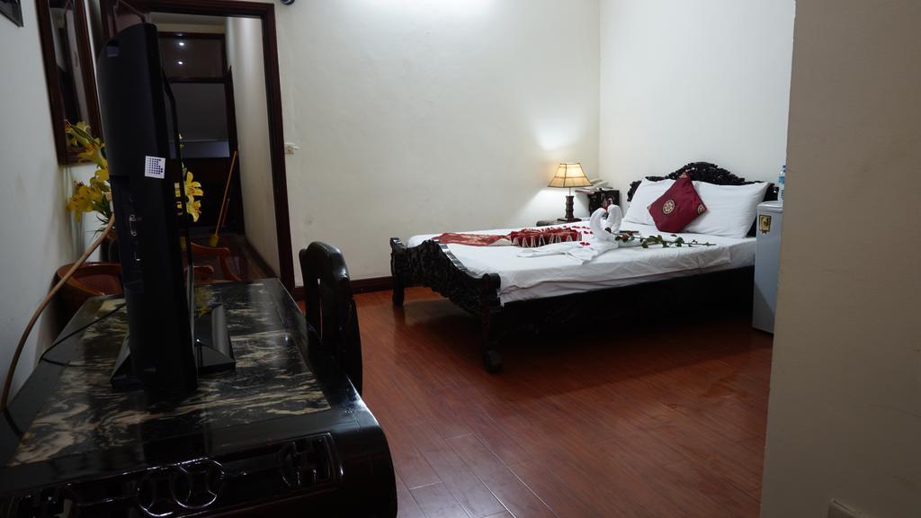 Hanoi Golden Moon Guest House & Travel Exterior foto